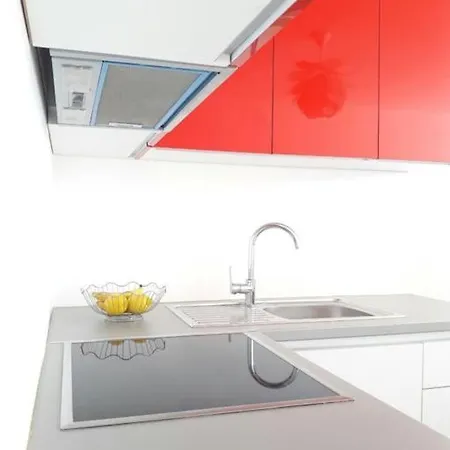 Ivana - New Sweet Apartamento