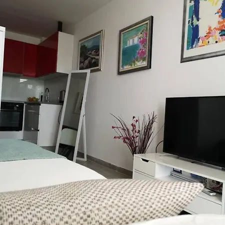 Ivana - New Sweet Apartamento *